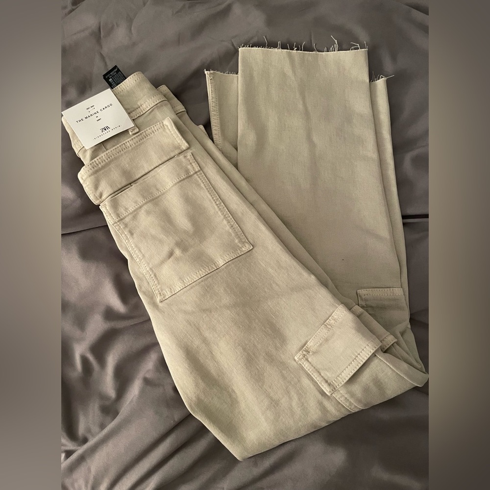ZARA brand new never worn cargo